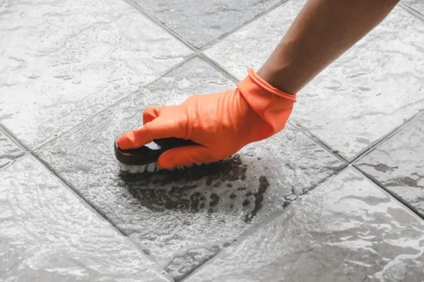 Como Quitar La Pintura Del Piso De Cemento